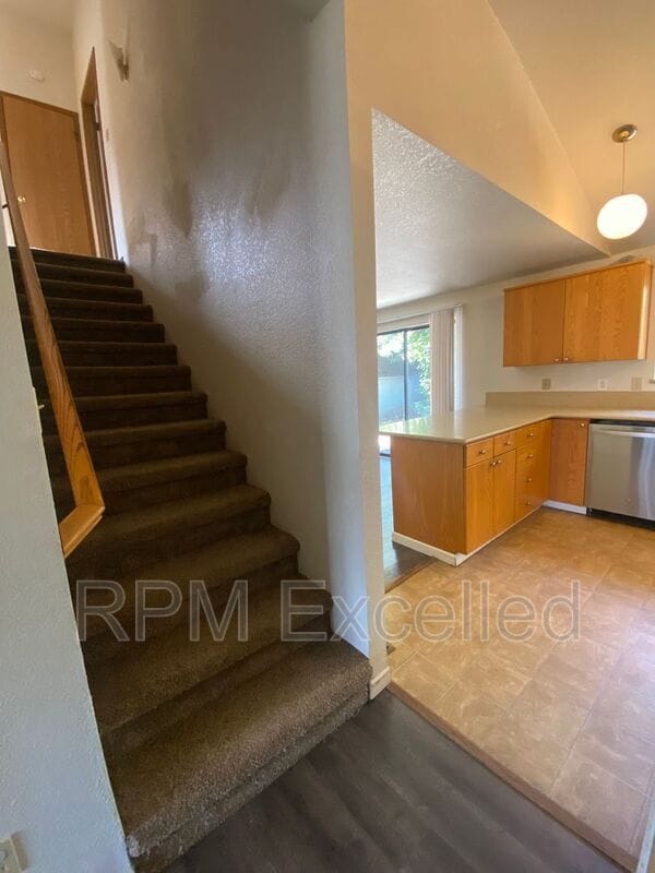 Building Photo - 6135 36th St SE