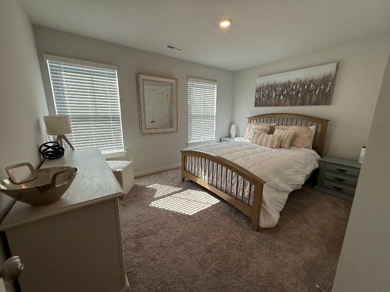 Building Photo - 524 Torrey Pines Ln
