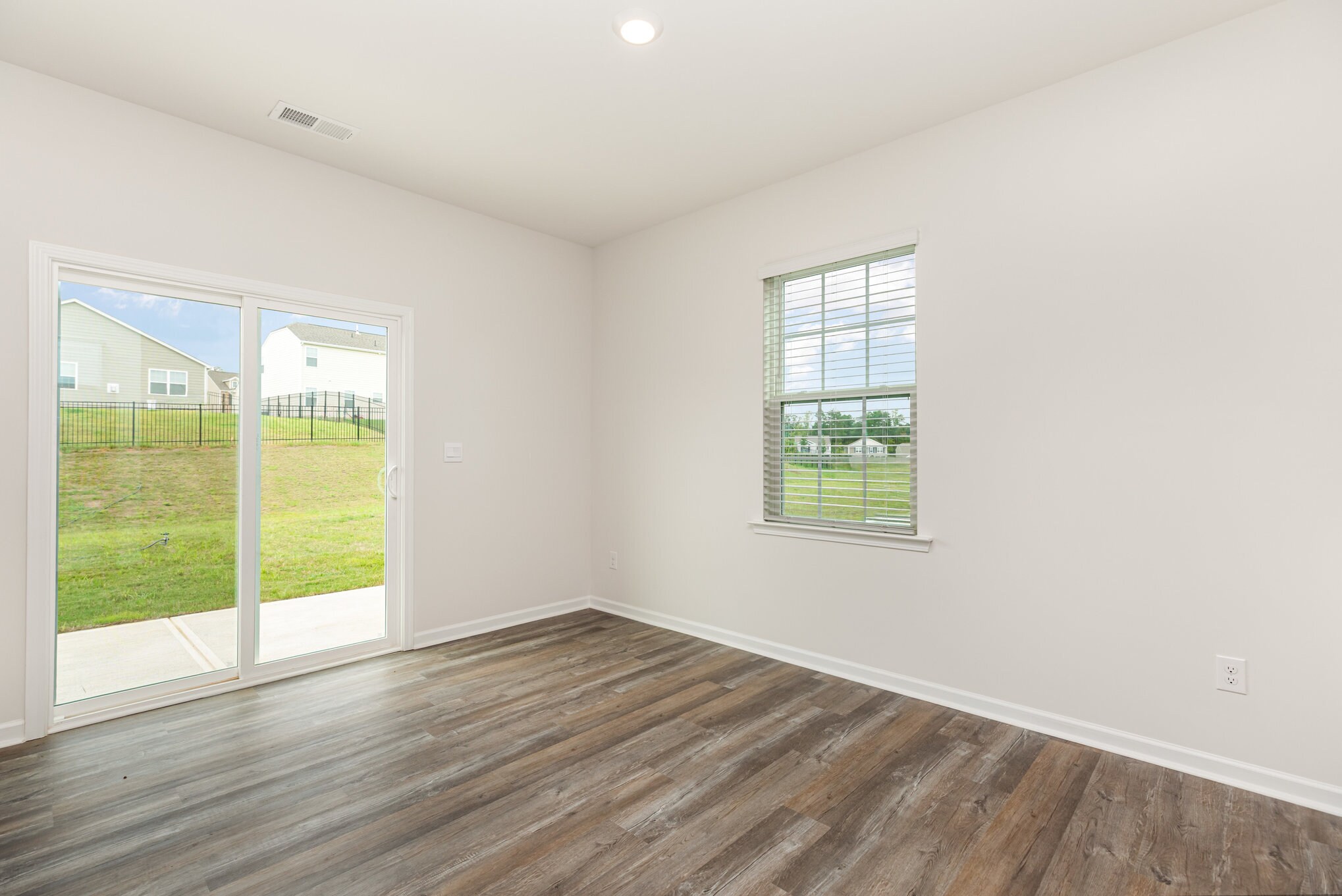 Building Photo - 121 Way Cross Ln