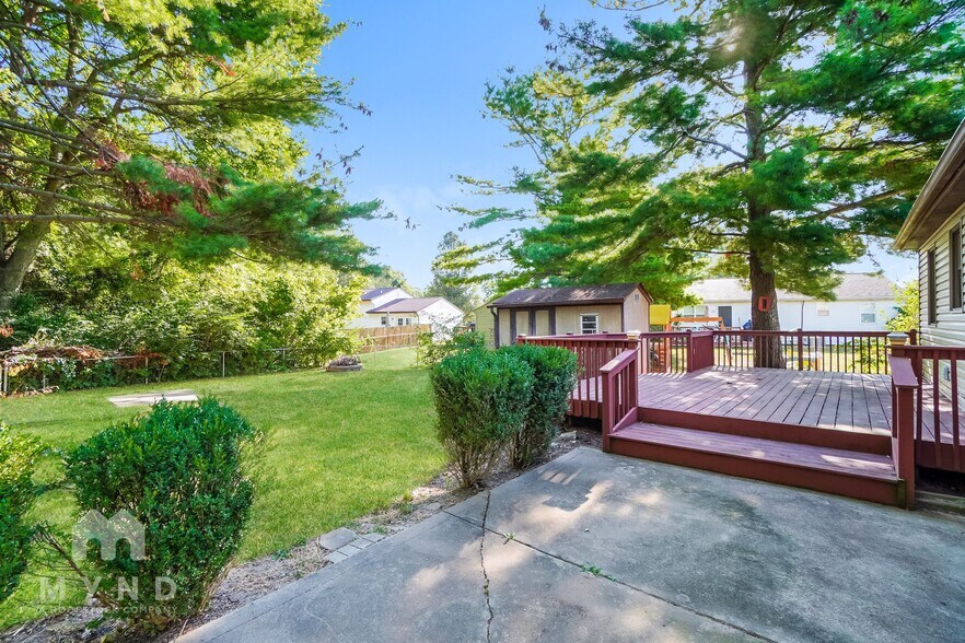 Building Photo - 1484 Willow View Dr