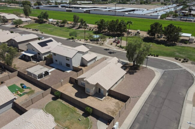 Building Photo - 3Bed/2Bath House at Northern Ave/87th Ave! Ready for Immediate Move-In! – Corner Lot!