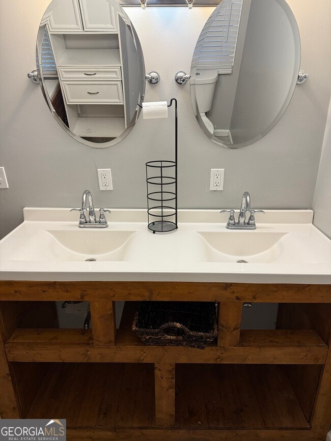 Building Photo - 2365 Statler Dr