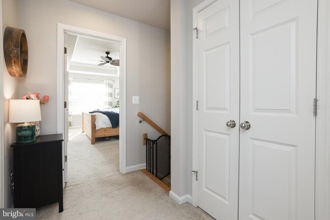 Building Photo - 111 Notions Ct