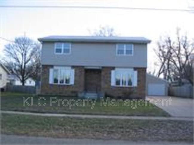 Primary Photo - 627 3rd St