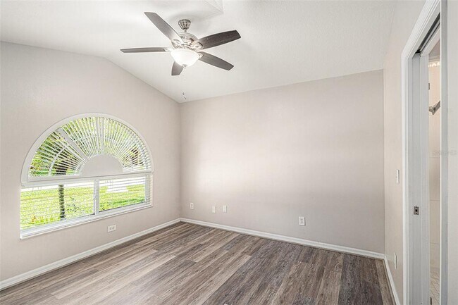 Building Photo - 2631 Allwood Ave