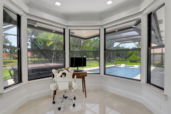Building Photo - 10099 Canoe Brook Cir