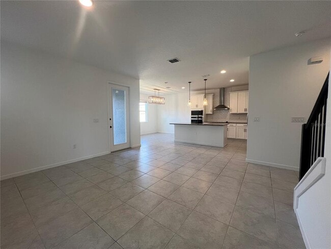 Building Photo - 5304 Lake Virginia St