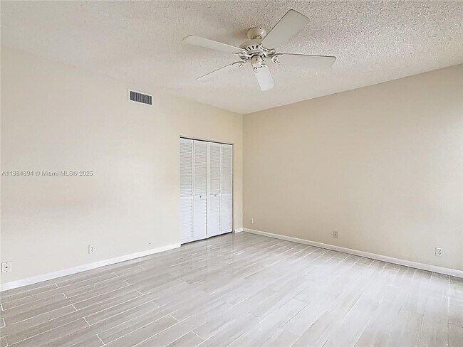 Building Photo - 10524 NW 10th St