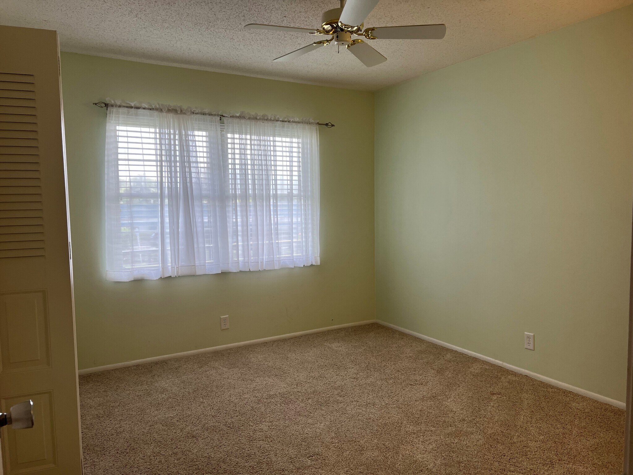 Bedroom 2 - 333 Lake Howard Dr NW
