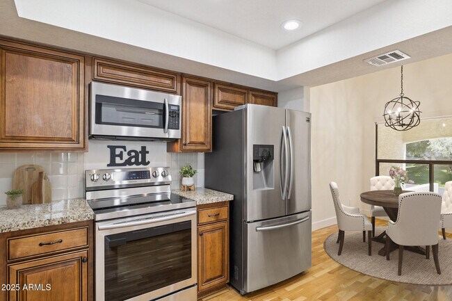 Building Photo - 5732 N 25th St