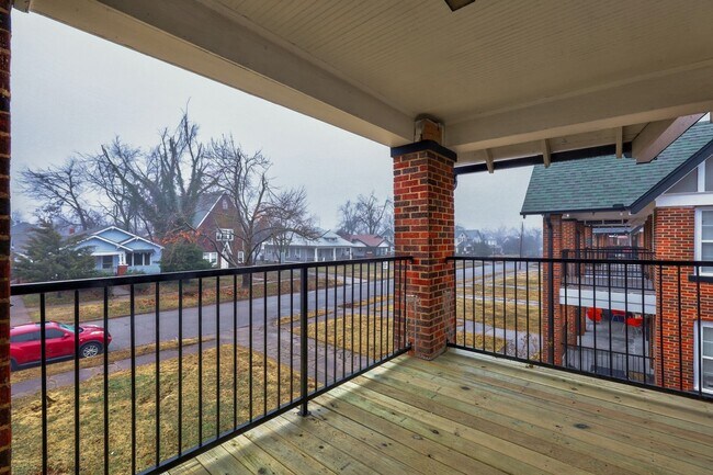 Building Photo - Lovely 1 Bed Home : 1407 1/2 Northwest 17th Street