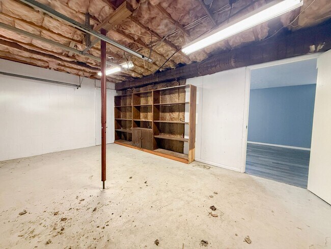 Building Photo - Updated 3-Bedroom with Bonus Room, Deck & Screened-In Porch