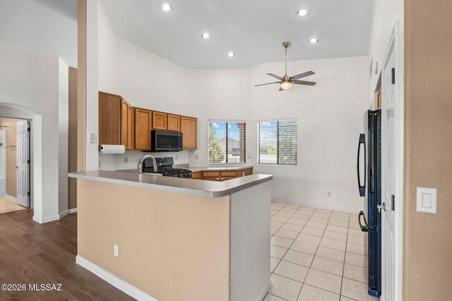 Building Photo - 8969 E Martha Root Ct