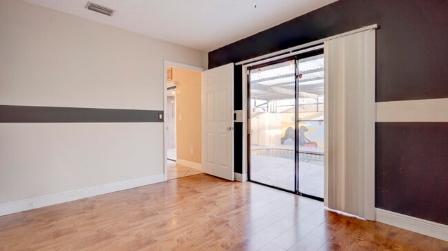 Building Photo - 4782 Sunny Palm Cir