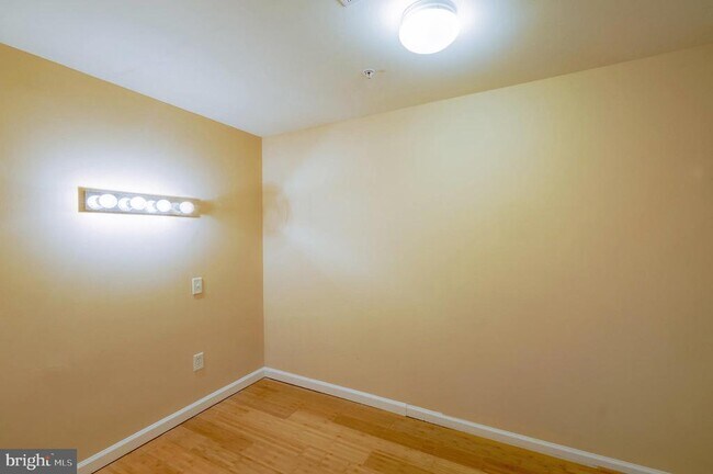 Building Photo - 303 Inspiration Ln