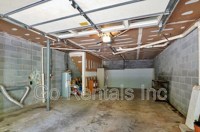 Building Photo - 4601 Little River Rd