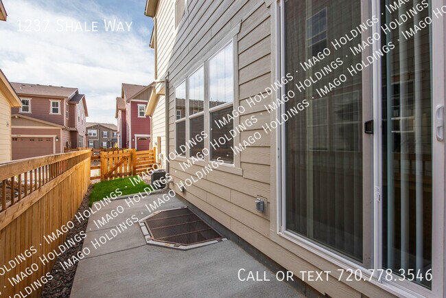 Building Photo - 1237 Shale Dr