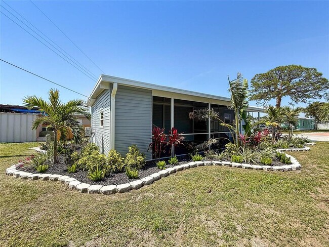 Building Photo - 5141 Oakland Hills Ave