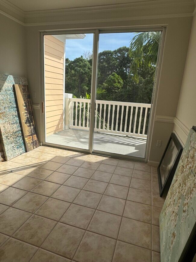 Building Photo - 225 Murcia Dr