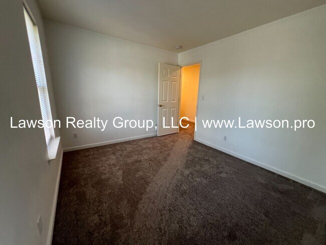 Building Photo - Beautiful Four Bedroom Home in "The Groves...