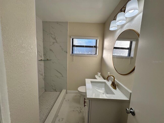 Building Photo - 5618 Aileen Dr