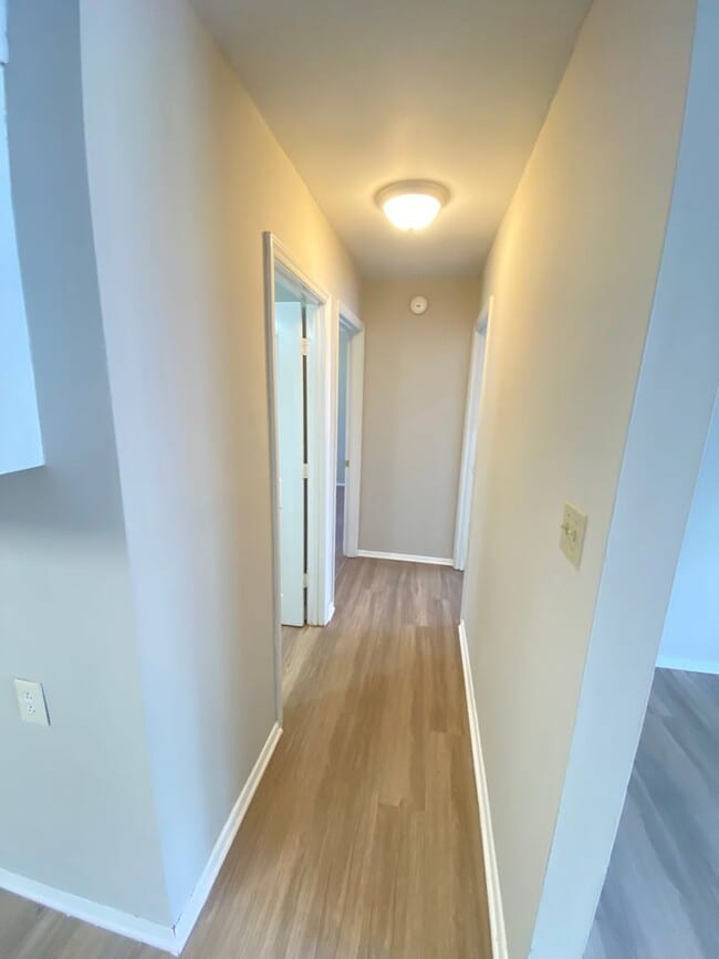 Building Photo - 2bed/1ba Apt off S Main Kannapolis close t...