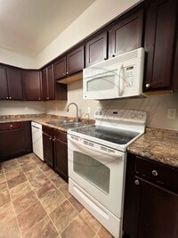 Building Photo - HOT LISTING ALERT: End-Unit Two Bedroom, T...