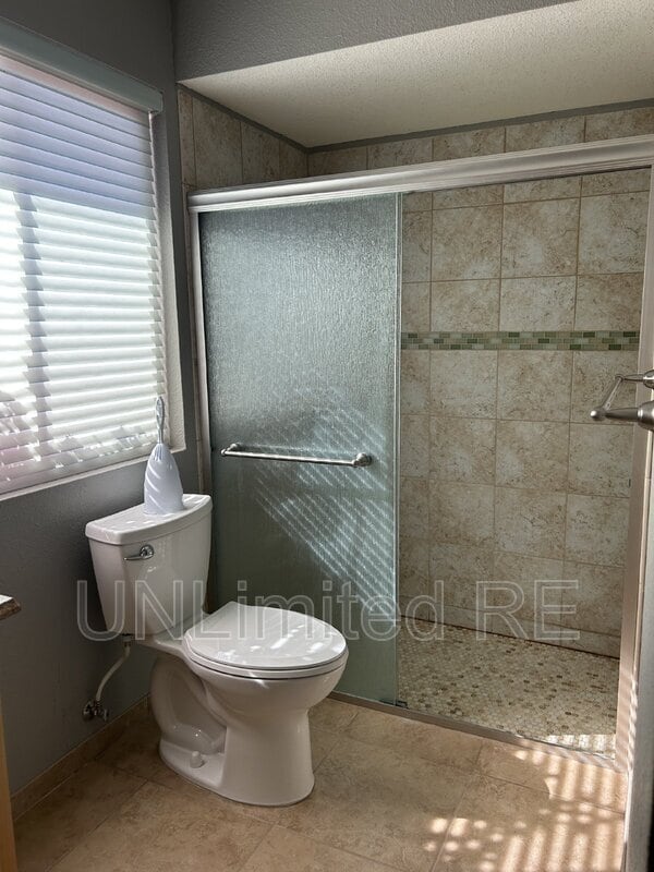 Building Photo - 2805 Cisco Dr N