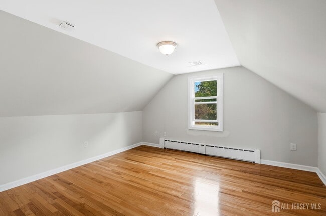 Building Photo - 372 Seneca Ave