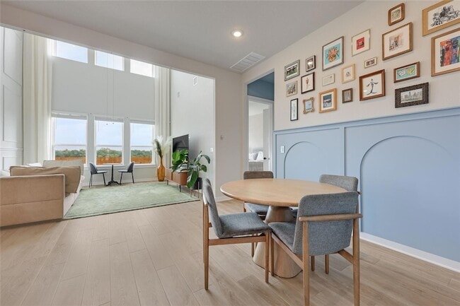 Building Photo - 4902 Seadrift Dr
