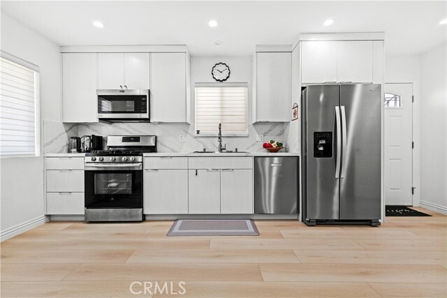 Building Photo - 6712 Ventura Canyon Ave