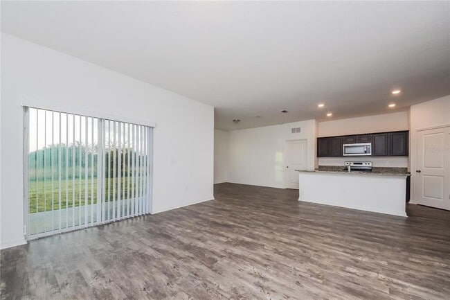 Building Photo - 162 Hidden Lk Lp