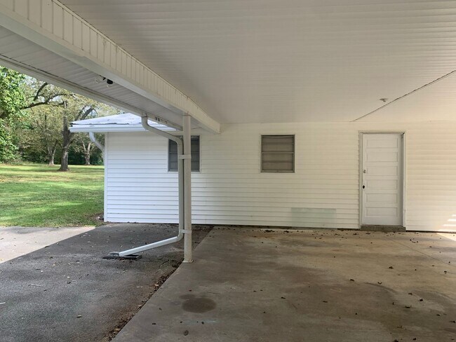 Building Photo - 6110 Burkhalter Rd
