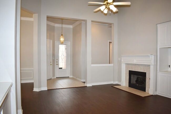 Building Photo - 516 Arcadia Dr