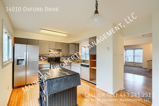 Building Photo - 14010 Oxford Dr