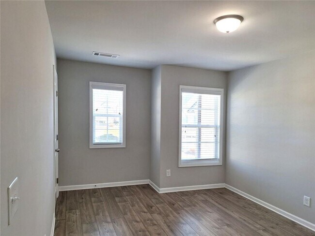 Building Photo - 2718 Morgan Creek Dr