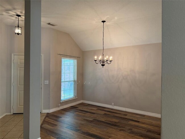 Building Photo - 29915 Sunwillow Creek Dr