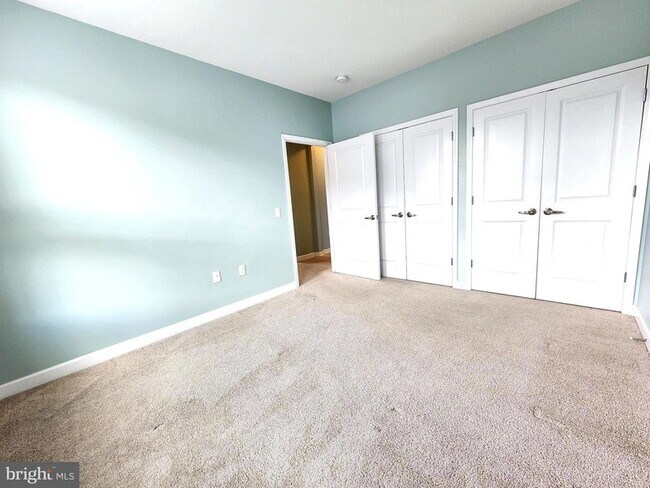 Building Photo - 2610 Sheridan Rd SE