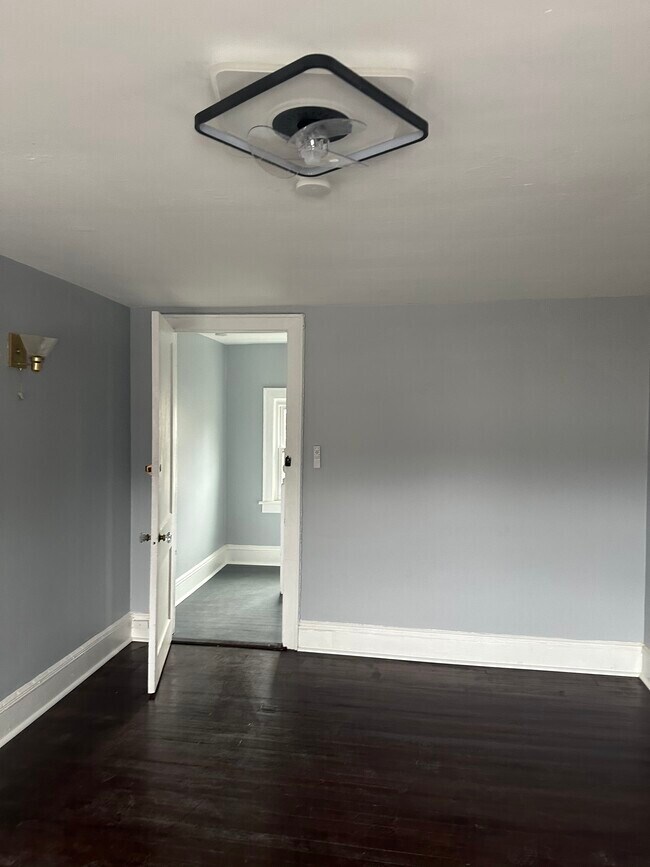 Building Photo - 56 Dobbs Ferry Rd