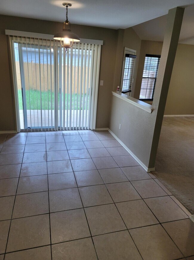 Building Photo - 4554 Northpointe Pl