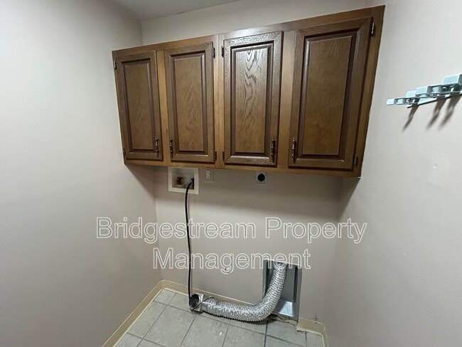Building Photo - 82 Candlewood Ct