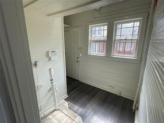 Building Photo - 421 N Marsalis Ave