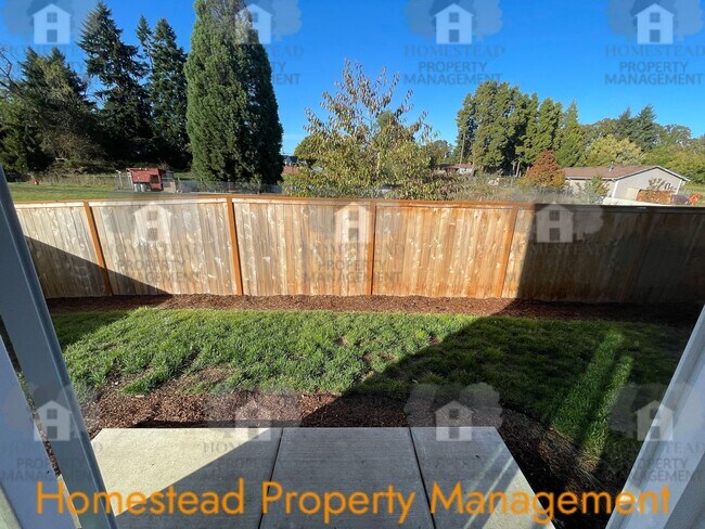 Building Photo - 644