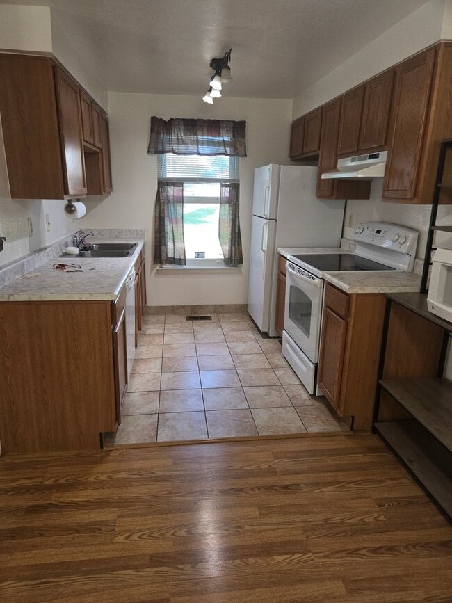 Building Photo - Condo in Thornton