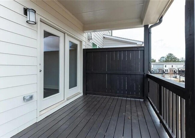 Building Photo - 517 Hardy Dr
