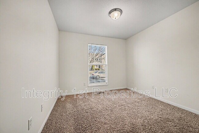 Building Photo - 3645 NW 84th Terrace