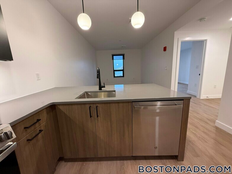 Building Photo - 199 Gardner St