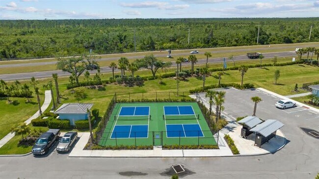 Building Photo - 1638 Saddlewood Cir