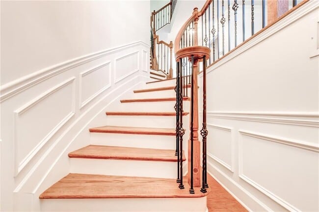 Building Photo - 3304 Ferncliff Ct