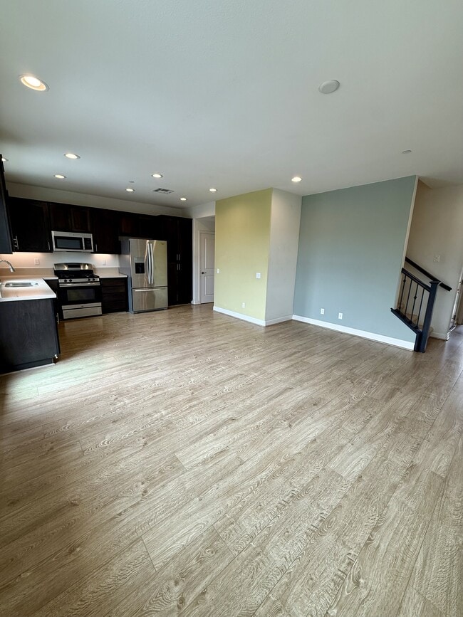 Building Photo - 311 Oak Hill Rd